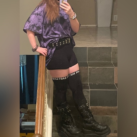 Meet your Posher, Charmed - Picture 3 of 3